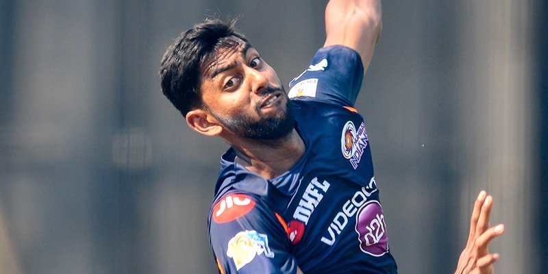முதல் தொடரிலேயே அடித்த யோகம்; ஒரே நாளில் கோடீஸ்வரனாகிய ஐந்து வீரர்கள் !! 4 முதல் தொடரிலேயே அடித்த யோகம்; ஒரே நாளில் கோடீஸ்வரனாகிய ஐந்து வீரர்கள் !! 4