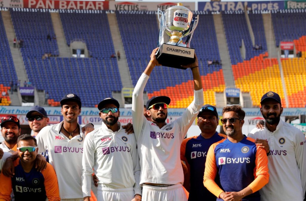 நான் இந்திய அணியில் இடம் பிடிக்க இவர் தான் காரணம் ; - முகமது சிராஜ் 2 நான் இந்திய அணியில் இடம் பிடிக்க இவர் தான் காரணம் ; - முகமது சிராஜ் 2
