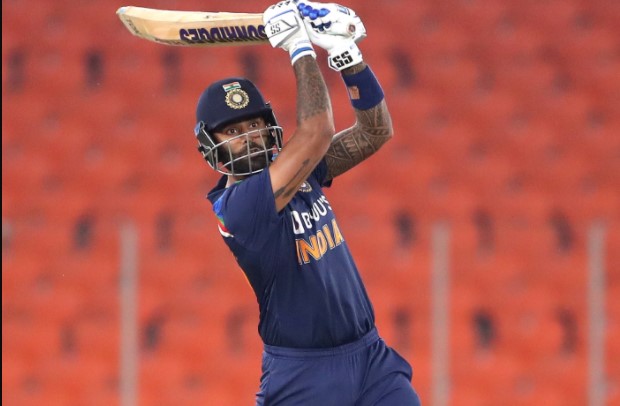 INDvsENG ODI : முதல் போட்டியில் இவர் கண்டிப்பாக விளையாட கூடாது ! - வி.வி.எஸ் லக்ஷ்மன் திட்டவட்டம் 3 INDvsENG ODI : முதல் போட்டியில் இவர் கண்டிப்பாக விளையாட கூடாது ! - வி.வி.எஸ் லக்ஷ்மன் திட்டவட்டம் 3