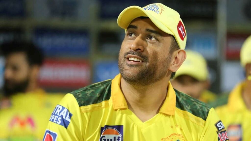 அடுத்த சீசனில் தோனி விளையாடுவாரா ? ஆகாஷ் சோப்ராவின் பதில் ! 3 அடுத்த சீசனில் தோனி விளையாடுவாரா ? ஆகாஷ் சோப்ராவின் பதில் ! 3