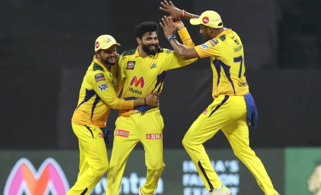 "இவங்க தான் வெற்றிக்கு காரணம்" என்று கெத்தா பேசிய சிஎஸ்கே கேப்டன் எம் எஸ் தோனி ! 2 "இவங்க தான் வெற்றிக்கு காரணம்" என்று கெத்தா பேசிய சிஎஸ்கே கேப்டன் எம் எஸ் தோனி ! 4