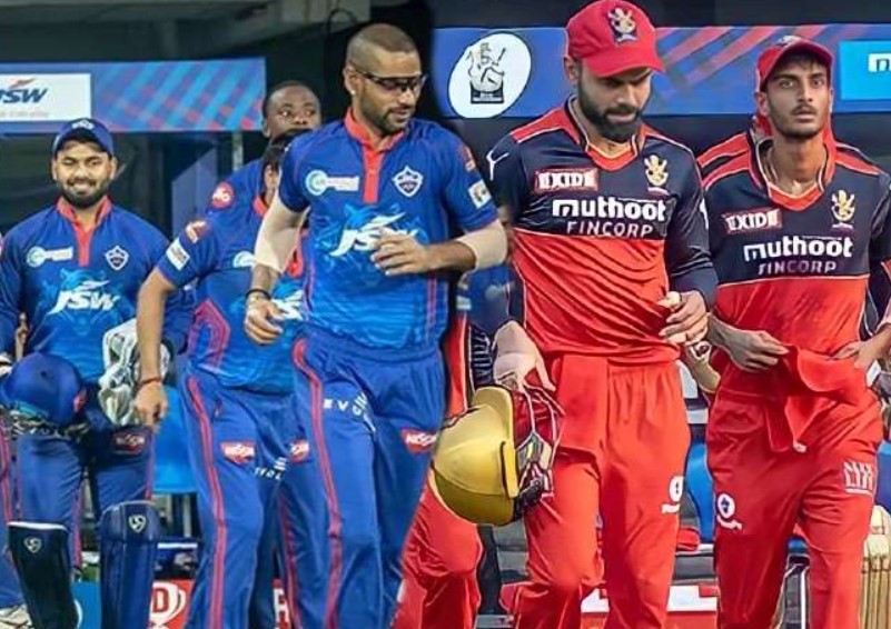 அஸ்வினுக்கு பதிலாக அணியில் இடம்பெற்ற சீனியர் வீரர்; பந்துவீச்சை தேர்வு செய்தது டெல்லி !! 2 அஸ்வினுக்கு பதிலாக அணியில் இடம்பெற்ற சீனியர் வீரர்; பந்துவீச்சை தேர்வு செய்தது டெல்லி !! 2