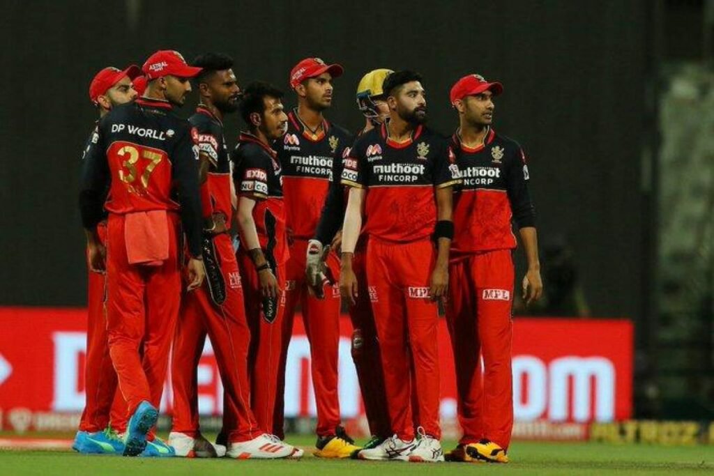 பெங்களூரு அணி ஒருவேளை தப்பு செய்து விட்டதோ; சந்தேகத்தை கிளப்பும் பார்த்திவ் பட்டேல் !! 4