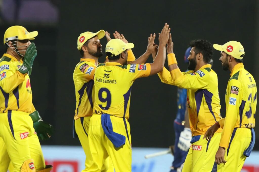 இந்திய அணியை திணறடித்த வானிண்டு ஹசரங்காவை தட்டி தூக்க காத்திருக்கும் 5 ஐபிஎல் அணிகள் !! 2 இந்திய அணியை திணறடித்த வானிண்டு ஹசரங்காவை தட்டி தூக்க காத்திருக்கும் 5 ஐபிஎல் அணிகள் !! 2