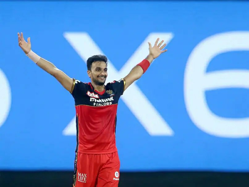 ஹர்சல் பட்டேல், மேக்ஸ்வெல்லுக்கு வாய்ப்பு இல்லை... பெங்களூர் அணிக்கு இந்த நான்கு வீரர்கள் போதும்; முன்னாள் வீரர் ஆலோசனை !! 2 ஹர்சல் பட்டேல், மேக்ஸ்வெல்லுக்கு வாய்ப்பு இல்லை... பெங்களூர் அணிக்கு இந்த நான்கு வீரர்கள் போதும்; முன்னாள் வீரர் ஆலோசனை !! 2