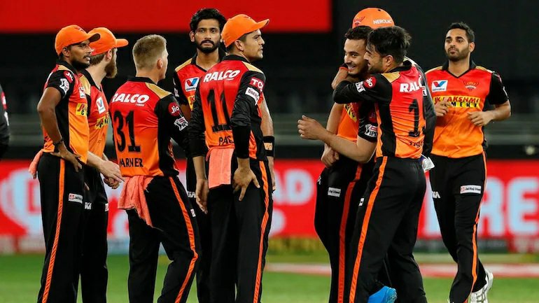 நம்மகிட்ட வந்திடுங்க...ருத்துராஜ் கெய்க்வாட்டை தட்டி தூக்க காத்திருக்கும் 3 அணிகள் !! 2 நம்மகிட்ட வந்திடுங்க...ருத்துராஜ் கெய்க்வாட்டை தட்டி தூக்க காத்திருக்கும் 3 அணிகள் !! 2