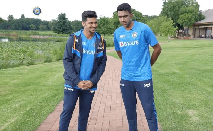 அங்க சம்பவம் பண்ணிட்ட, இங்கேயும் அதே மாதிரி பண்ணிடுவியா??; கேள்விகேட்ட அஷ்வினுக்கு டக்கர் பதில் கொடுத்த தாக்கூர்! 4 அங்க சம்பவம் பண்ணிட்ட, இங்கேயும் அதே மாதிரி பண்ணிடுவியா??; கேள்விகேட்ட அஷ்வினுக்கு டக்கர் பதில் கொடுத்த தாக்கூர்! 4