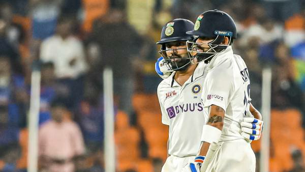 உங்க வேலைய மட்டும் பாருங்க கங்குலி; முன்னாள் வீரர் காட்டாம் !! 3