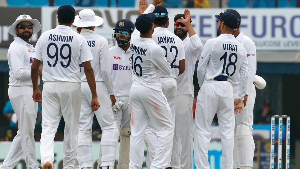 யாரும் கிட்ட கூட நெருங்க முடியாது; உலகின் தலைசிறந்த ஜடேஜா தான்; முன்னாள் வீரர் புகழாரம் !! 2 யாரும் கிட்ட கூட நெருங்க முடியாது; உலகின் தலைசிறந்த ஜடேஜா தான்; முன்னாள் வீரர் புகழாரம் !! 2