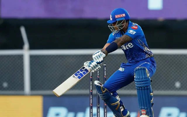 கேப்டன் பதவியில் இருந்து விலக சொல்லும் முன்னாள் வீரர்கள்... ரோஹித் சர்மா விலகினால் மும்பை அணியை வழிநடத்த வாய்ப்புள்ள மூன்று வீரர்கள் !! 2 கேப்டன் பதவியில் இருந்து விலக சொல்லும் முன்னாள் வீரர்கள்... ரோஹித் சர்மா விலகினால் மும்பை அணியை வழிநடத்த வாய்ப்புள்ள மூன்று வீரர்கள் !! 1