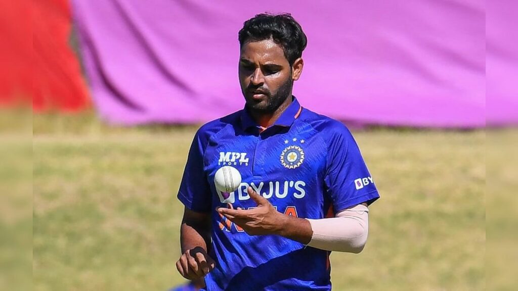 இது தான் கடைசி வாய்ப்பு.... தலைக்கு மேல் தொங்கும் கத்தி; முடிவுக்கு வரும் மூன்று வீரர்களின் கிரிக்கெட் வாழ்க்கை !! 2 இது தான் கடைசி வாய்ப்பு.... தலைக்கு மேல் தொங்கும் கத்தி; முடிவுக்கு வரும் மூன்று வீரர்களின் கிரிக்கெட் வாழ்க்கை !! 2