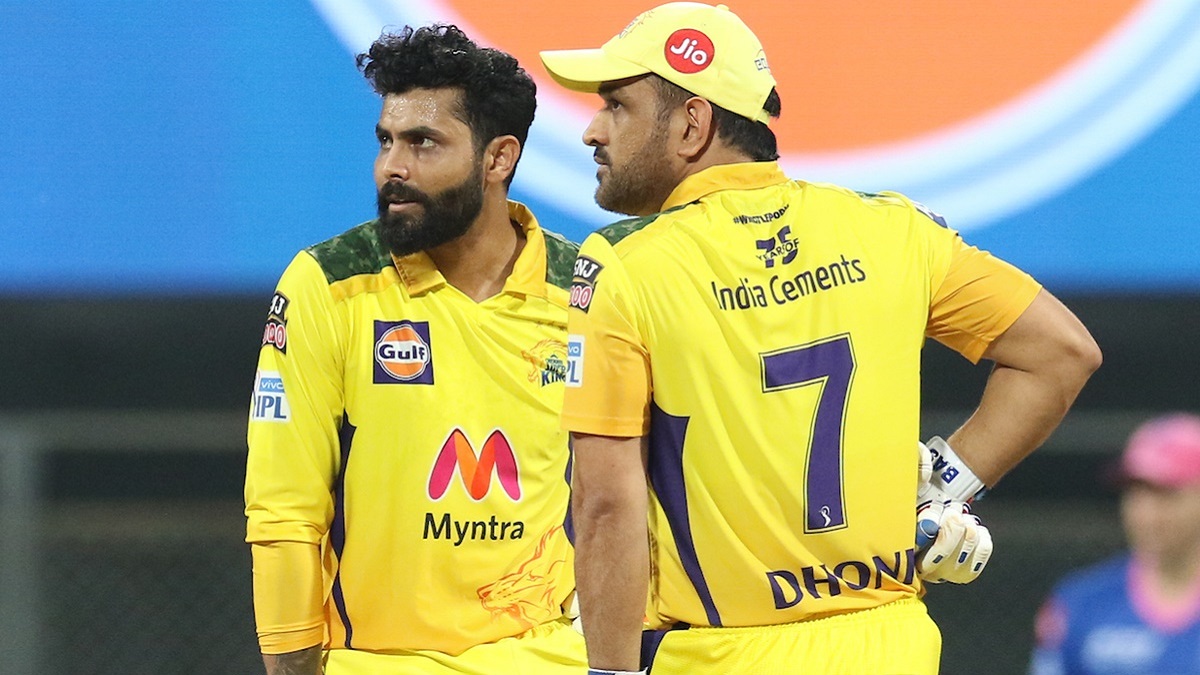 2 பேருக்கு டாட்டா, முக்கிய வீரர் தக்கவைப்பு; சிஎஸ்கே அணி எடுத்திருக்கும் அதிரடி முடிவு! 4 ஜடேஜா மற்றும் தோனி