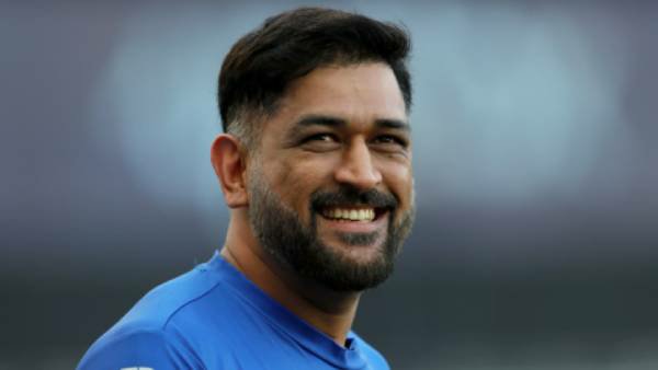 தோனிக்கு மட்டும் தான் மரியாதை... எங்களை மதிக்க மாட்டாங்க; தோனியை விமர்சித்து பேசிய யுவராஜ் சிங் !! 3 தோனிக்கு மட்டும் தான் மரியாதை... எங்களை மதிக்க மாட்டாங்க; தோனியை விமர்சித்து பேசிய யுவராஜ் சிங் !! 3