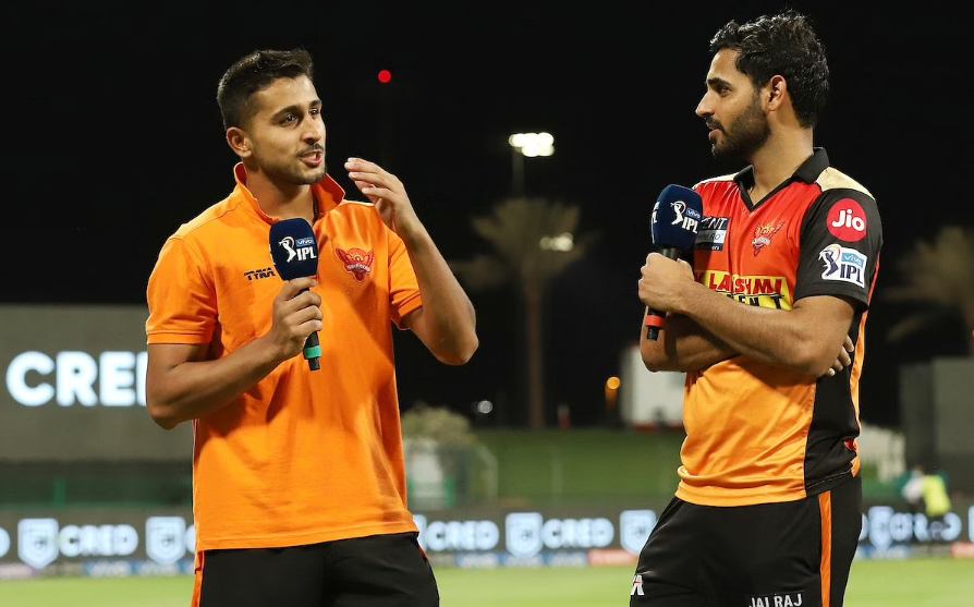 பந்துவீச்சில் என முன்னேற்றத்திற்கு இந்த இரண்டு பேர் தான் முக்கிய காரணம்; உம்ரன் மாலிக் ஓபன் டாக் !!