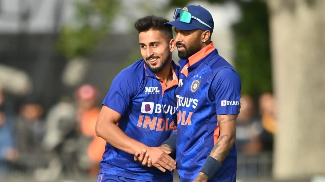 இது ஆரம்பம் தான் தம்பி… உனக்கு பெரிய எதிர்காலம் இருக்கு; உம்ரன் மாலிக்கை புகழ்ந்து பேசிய முன்னாள் வீரர் !!