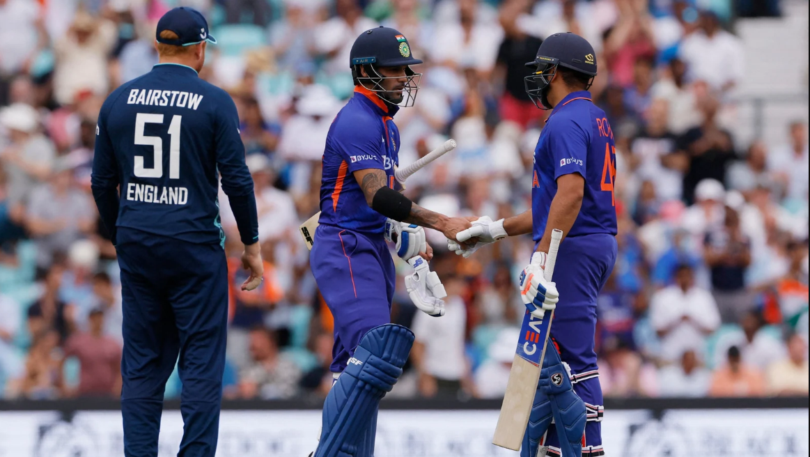 இளம் வீரர் அதிரடி நீக்கம்… மூன்றாவது ஒருநாள் போட்டிக்கான இந்திய அணி இது தான் !!