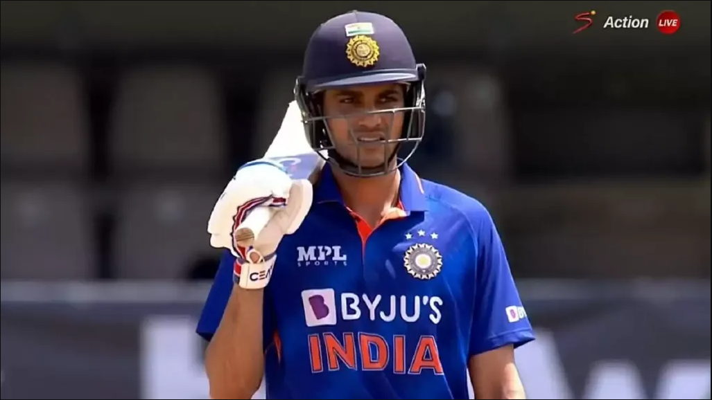 வீடியோ; வித்தியாசமான ஷாட் அடிக்க நினைத்து விக்கெட்டை பறிகொடுத்த சுப்மன் கில் !!