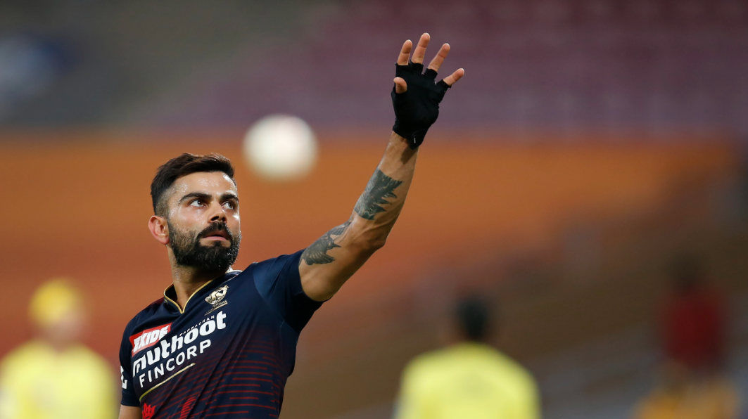 யாரும் அவர தொந்தரவு பண்ணாம இருந்தாலே போதும்… விராட் கோலிக்கு ஆதரவாக பேசிய முன்னாள் வீரர் !!