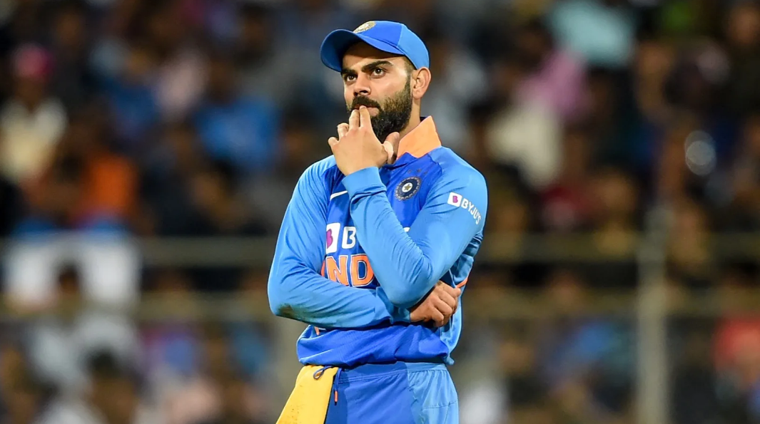 கவலையே வேணாம்… இவுங்க கிட்ட கேட்டு தப்ப திருத்திக்கங்க; விராட் கோலிக்கு முக்கிய அட்வைஸ் கொடுத்த முன்னாள் வீரர் !!