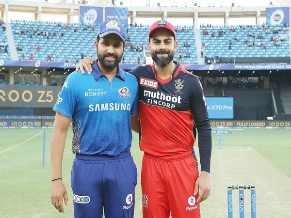 என்ன ஆனாலும் இது மட்டும் முடியவே முடியாது... விராட் கோலியால் நெருங்க கூட முடியாத ரோஹித் சர்மாவின் மூன்று சாதனைகள் !! 2