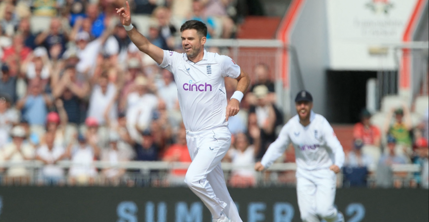 முறியடிக்க முடியாத சாதனை… கிரிக்கெட் வரலாற்றில் மிகப்பெரும் சாதனை படைத்த ஜேம்ஸ் ஆண்டர்சன் !!