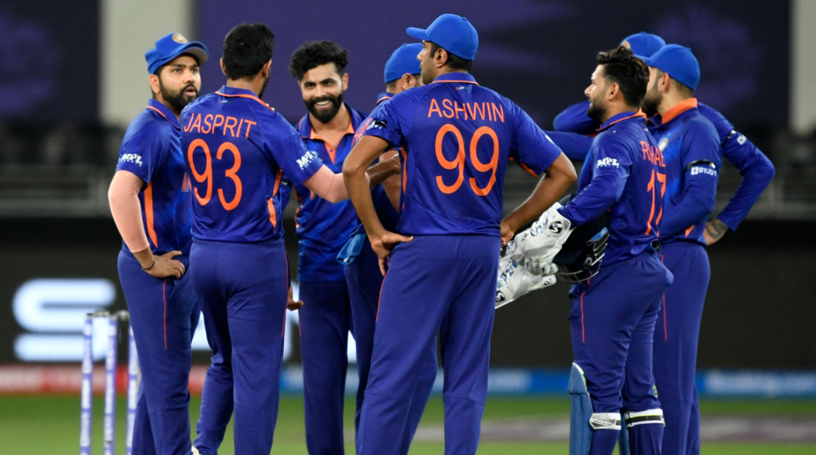 தினேஷ் கார்த்திக் இல்லை; எல்லாமே உங்க கையில் தான்... ஆசிய கோப்பை தொடரில் இந்திய அணியின் வெற்றியை தீர்மானிக்க போகும் மூன்று முக்கிய வீரர்கள் !! 2