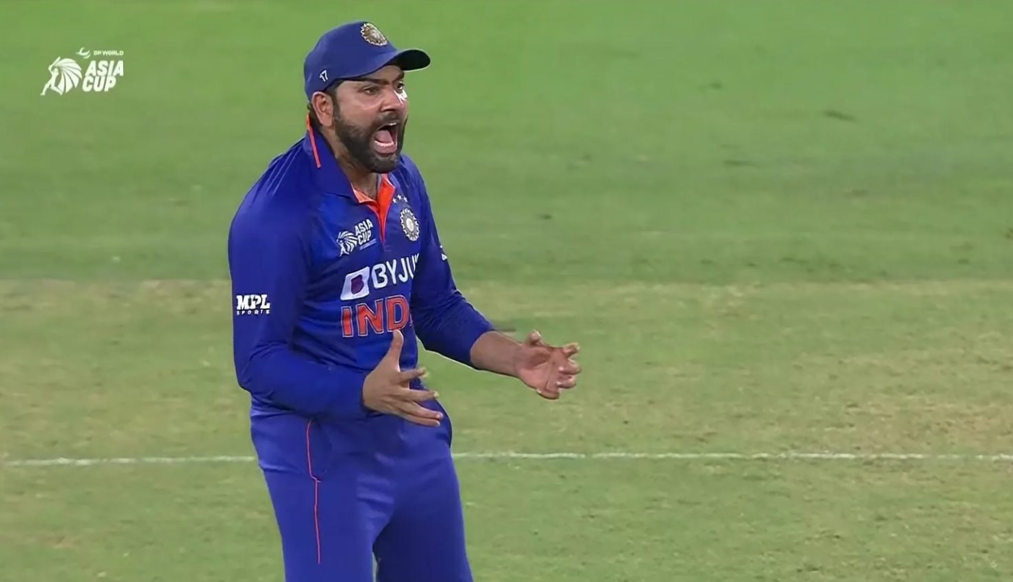 "வெளியில இருந்து கருத்து சொல்றது ஈஸி., ஆனால்.." - இந்திய அணி மீது வரும் கிண்டல்களுக்கு தல தோனி டக்கர் பதிலடி! 2