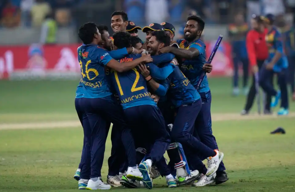 தரமான வீரர்களுக்கு அணியில் இடம்… டி.20 உலகக்கோப்பை தொடருக்கான இலங்கை அணி அறிவிப்பு !!