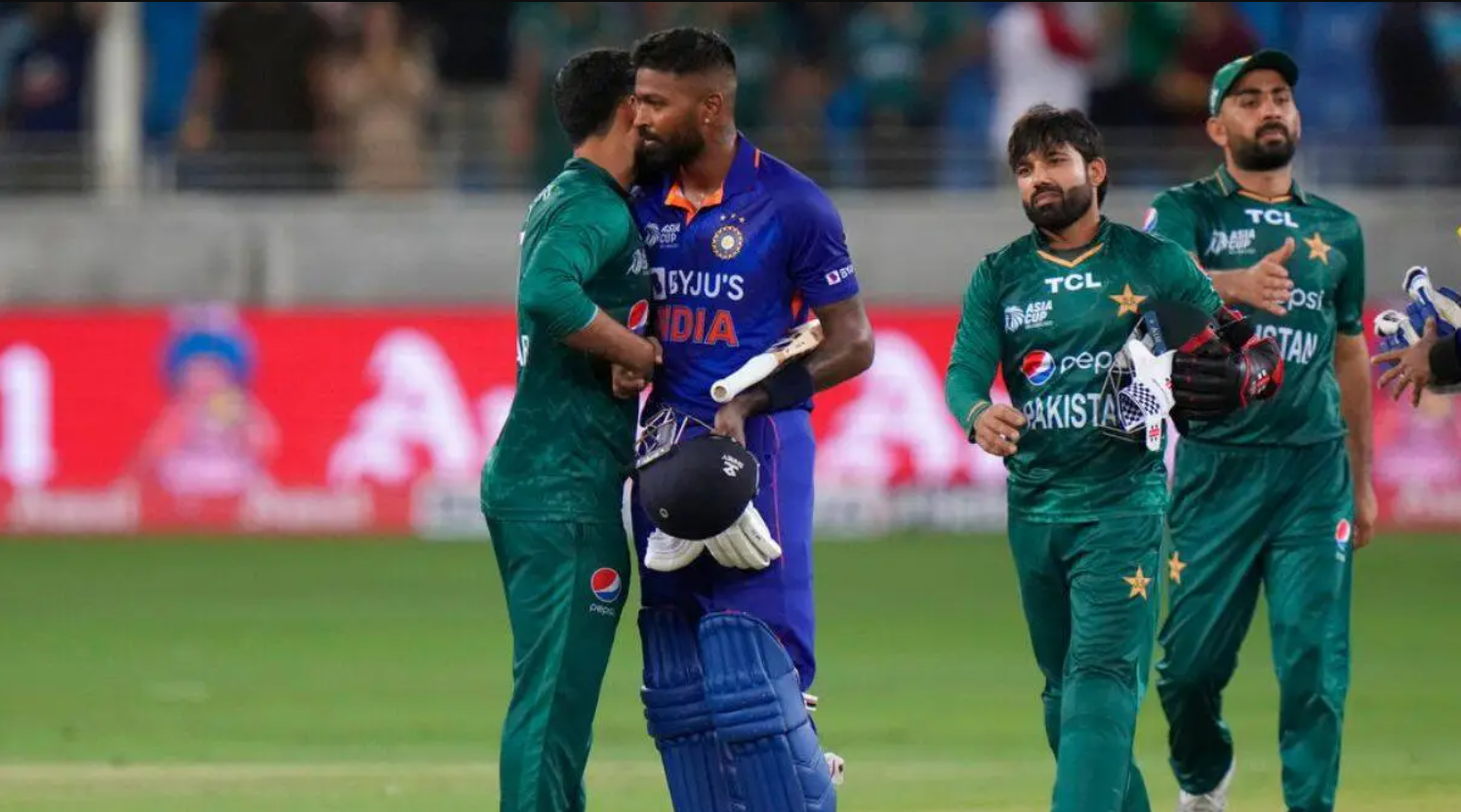 இந்தியாவுக்கு போகாதீங்க, உலகக்கோப்பை ஆடாதீங்க; வருவாய் இல்லைன்னா தான் அவங்களுக்கு புத்தி வரும் - கம்ரான் அக்மல் ஆவேசம்! 2