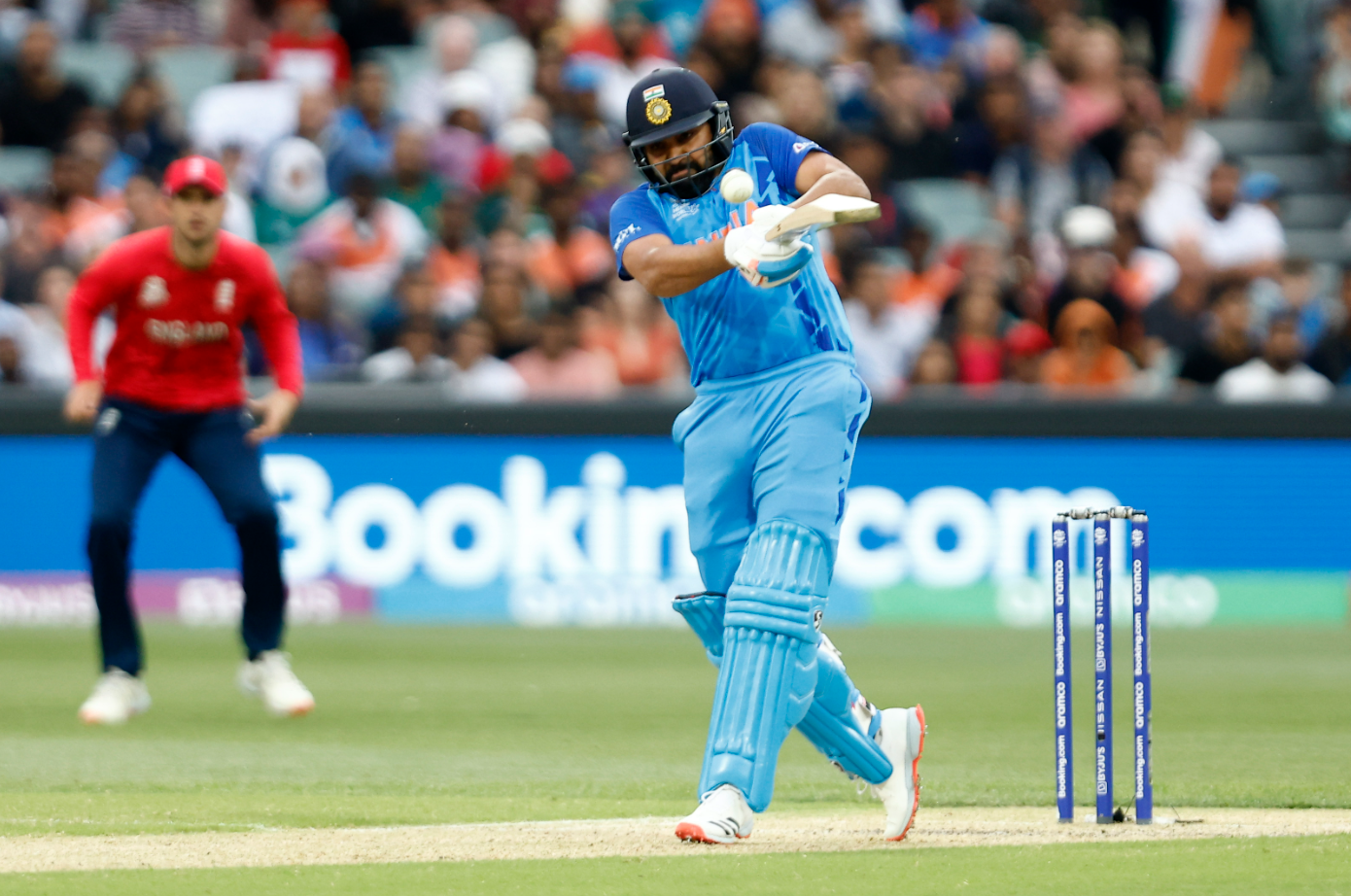 வீடியோ; கஷ்டப்பட்டது வீணாகிட்டுச்சே… கடைசி பந்தில் தேவை இல்லாமல் விக்கெட்டை இழந்த ஹர்திக் பாண்டியா !!