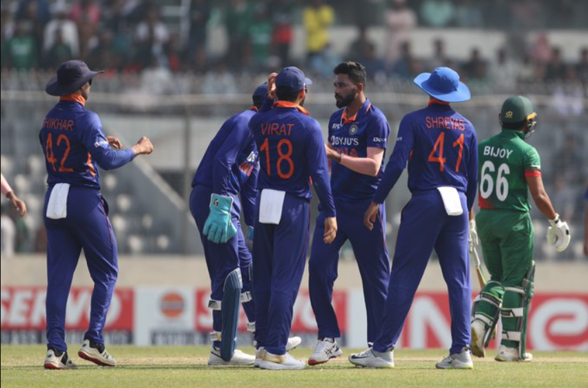 நீங்க ஐபிஎல் தொடருக்கு முக்கியத்துவம் கொடுக்குற வர எதுவுமே மாறாதுடா; இந்திய அணியை விளாசிய முன்னாள் வீரர் !!