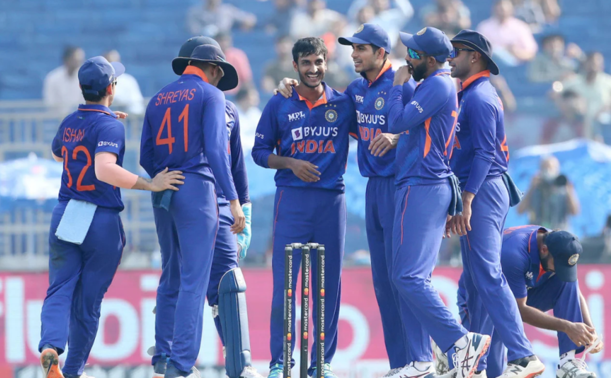 முகமது ஷமியை தொடர்ந்து மற்றொரு முக்கிய வீரரும் விலகல்… இந்திய அணிக்கு வந்த அடுத்த பிரச்சனை !!