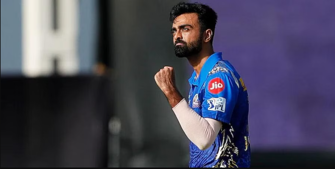 காயத்தால் விலகிய முகமது ஷமி... 12 வருடங்கள் காத்திருந்த வீரருக்கு இடம் கொடுத்தது இந்திய அணி !! 1