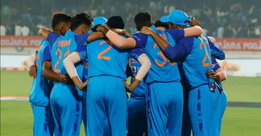 மிக முக்கியமான வீரருக்கே இடம் இல்லை; முதல் டி.20 போட்டிக்கான இந்திய அணி இது தான் !!