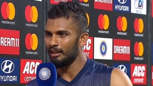 ஈஸியா 300+ அடிச்சு இந்தியாவை காலி பண்ணிருவோம்.. இவரு எங்களுக்கு ட்விஸ்ட் வச்சிட்டாரு – இலங்கை கேப்டன் பேட்டி!