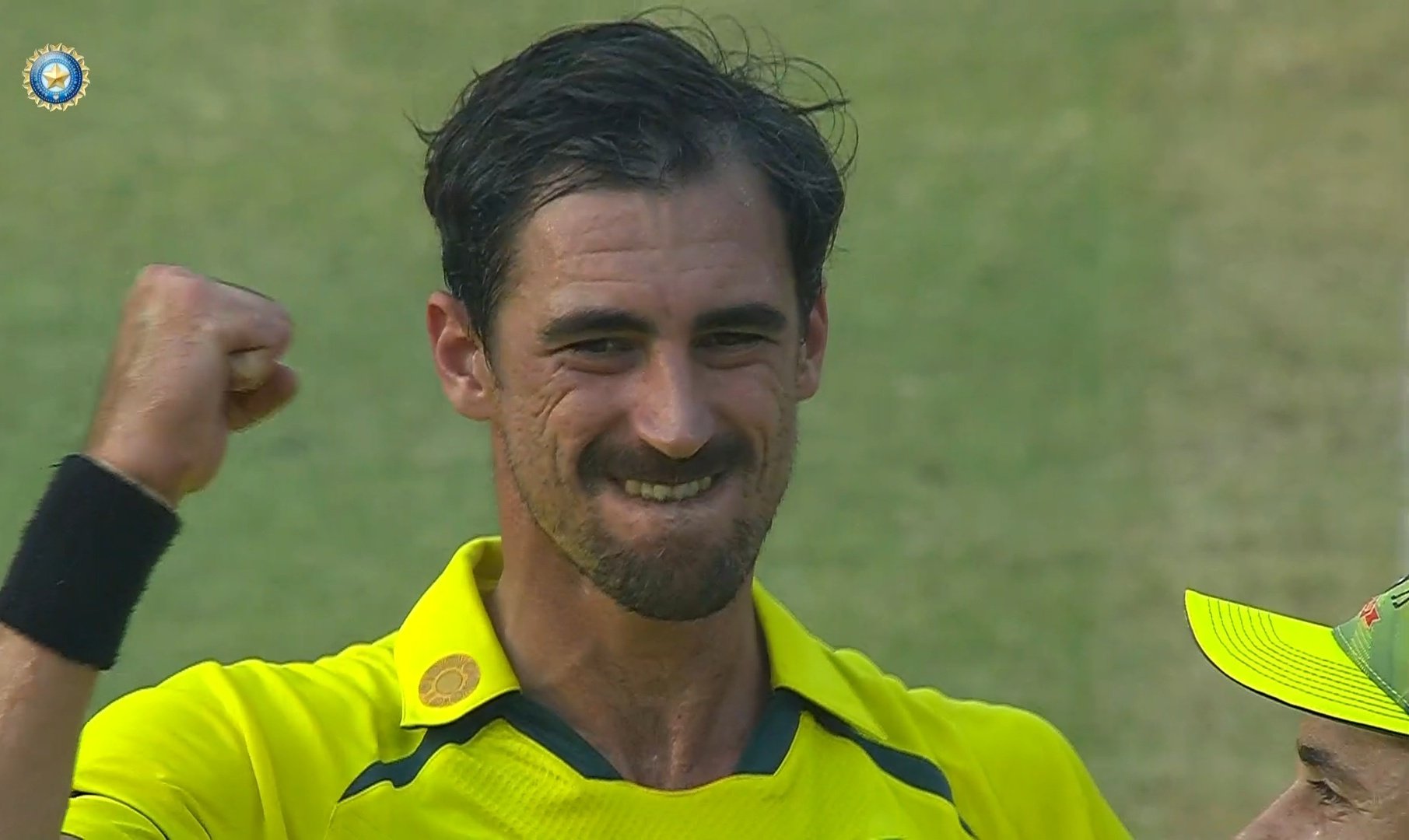 இந்தியான்னு வந்துட்டா என்னோட பவுலிங் இப்படித்தான்.. இனியும் செய்வேன்; நீங்க முடிஞ்சா ரன் அடிச்சுக்கோ, நான் விக்கெட் எடுக்குறேன்.. அடுத்த மேட்ச் என்னோட டார்கெட் என்ன? – ஆக்ரோஷமாக பேசிய மிட்ச்சல் ஸ்டார்க்!