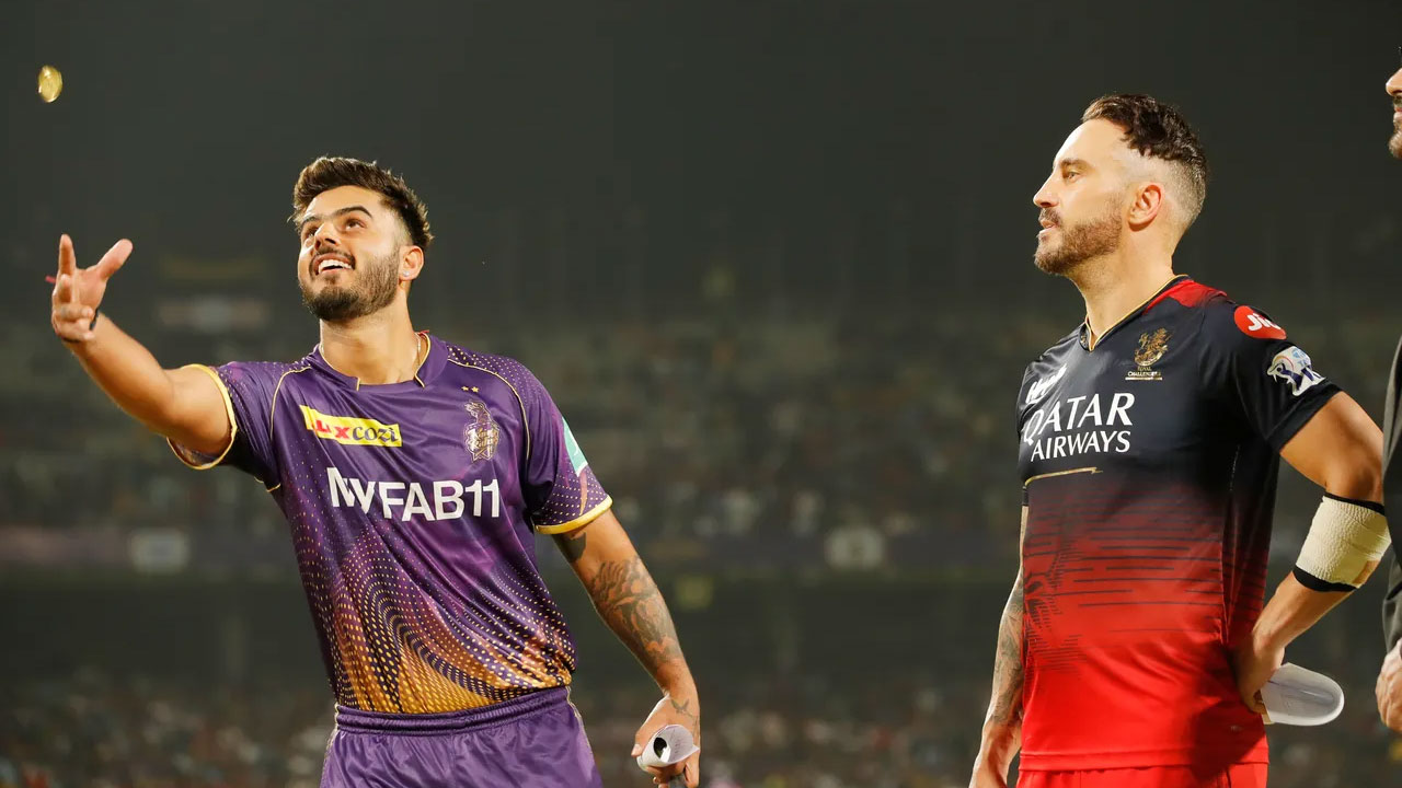 சிஎஸ்கே ப்ராடக்ட்டுன்னு நிரூபிச்சிட்டாரு.. தோனி மாதிரி பினிஷிங் செய்த சர்துல் தாக்கூர்... பிராவோ ரெக்கார்டை உடைத்து புதிய ரெக்கார்ட்! 2 சிஎஸ்கே ப்ராடக்ட்டுன்னு நிரூபிச்சிட்டாரு.. தோனி மாதிரி பினிஷிங் செய்த சர்துல் தாக்கூர்... பிராவோ ரெக்கார்டை உடைத்து புதிய ரெக்கார்ட்! 2