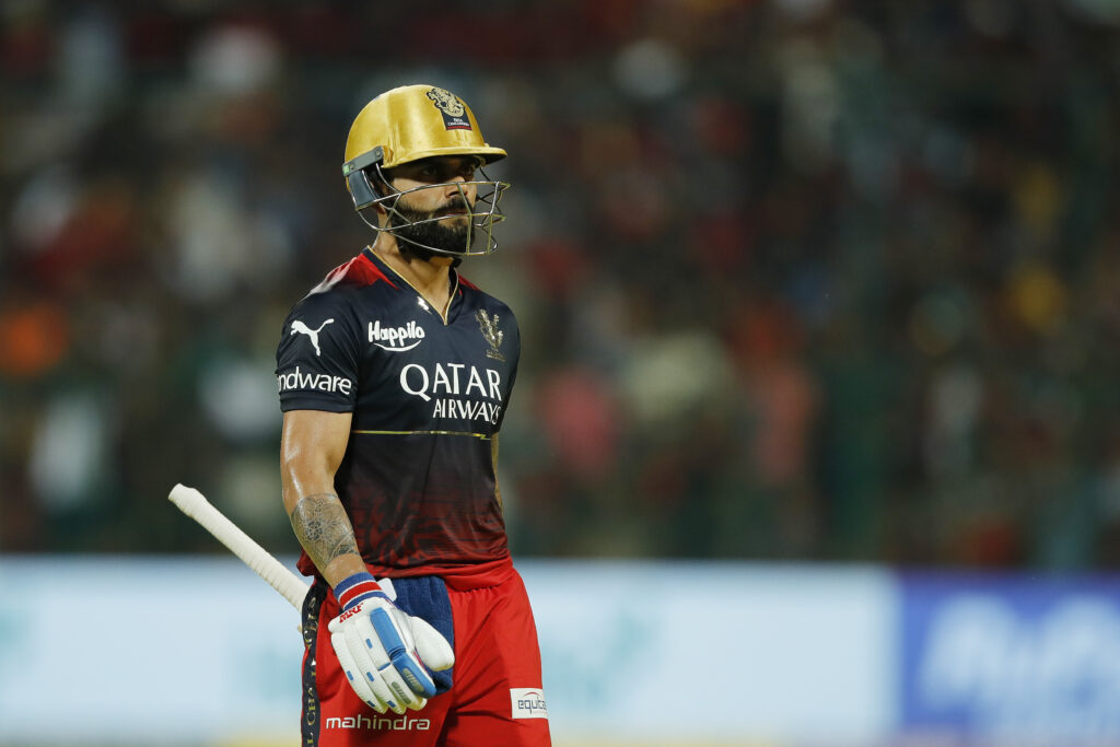 ஸ்கொர் கார்டை எடுத்து பாருங்க… அரைசதம் அடிச்சா போதுமா.. ஆர்சிபி தோல்விக்கு விராட் கோலி தான் காரணம் – புள்ளிவிவரங்களுடன் முன்னாள் வீரர் கடுமையாக சாடல்!