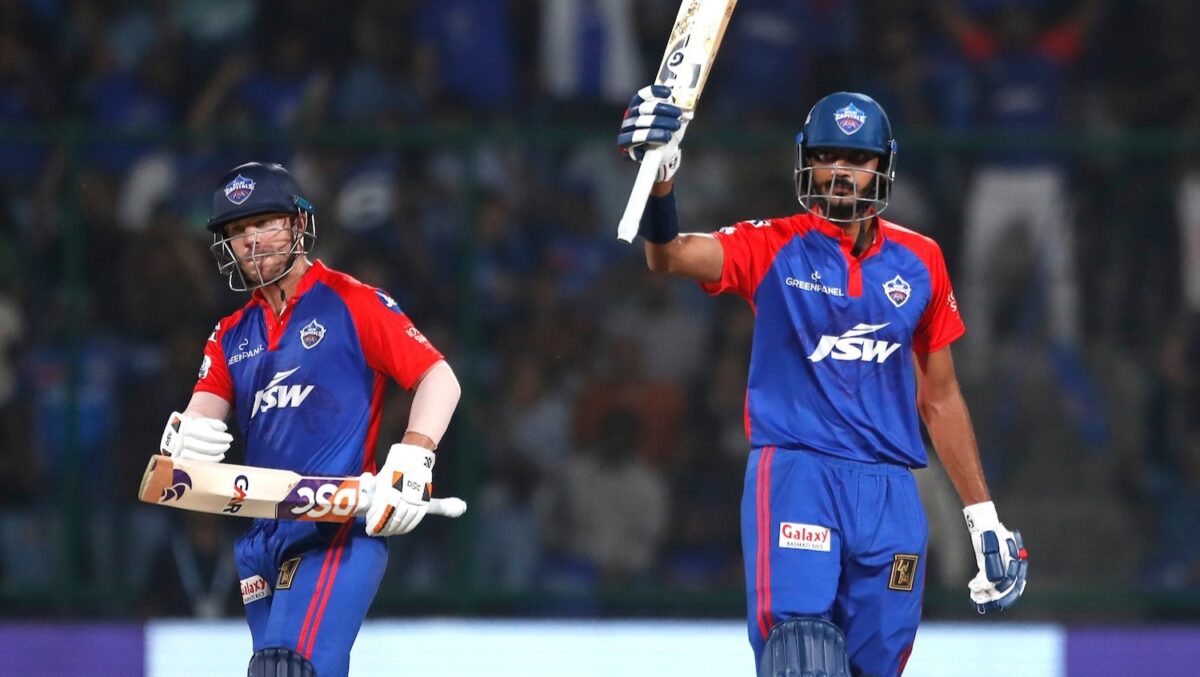 மும்பையை பந்தாடிய அக்ஸர் பட்டேல்.. டேவிட் வார்னர் மந்தமான ஆட்டம்... கடைசியில் கொத்துக்கொத்தாக விக்கெட் விட்ட டெல்லி அணி 172 ரன்களுக்கு ஆல் அவுட்! 1