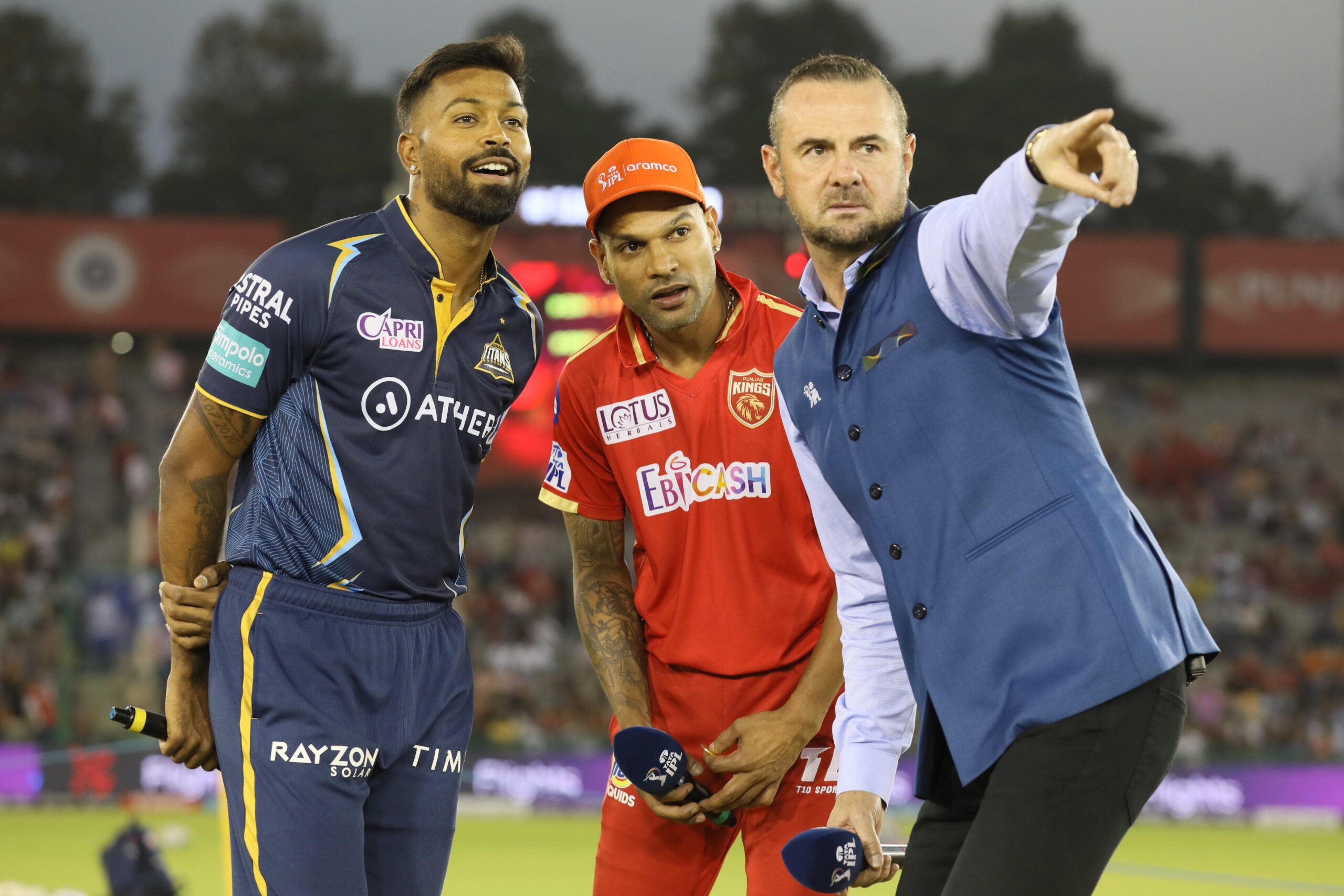 பஞ்சாப் அணியை பதம்பார்த்த குஜராத் பவுலர்கள்... மீண்டும் சொதப்பல்... 158 ரன்கள் அடித்தது பஞ்சாப்! 2