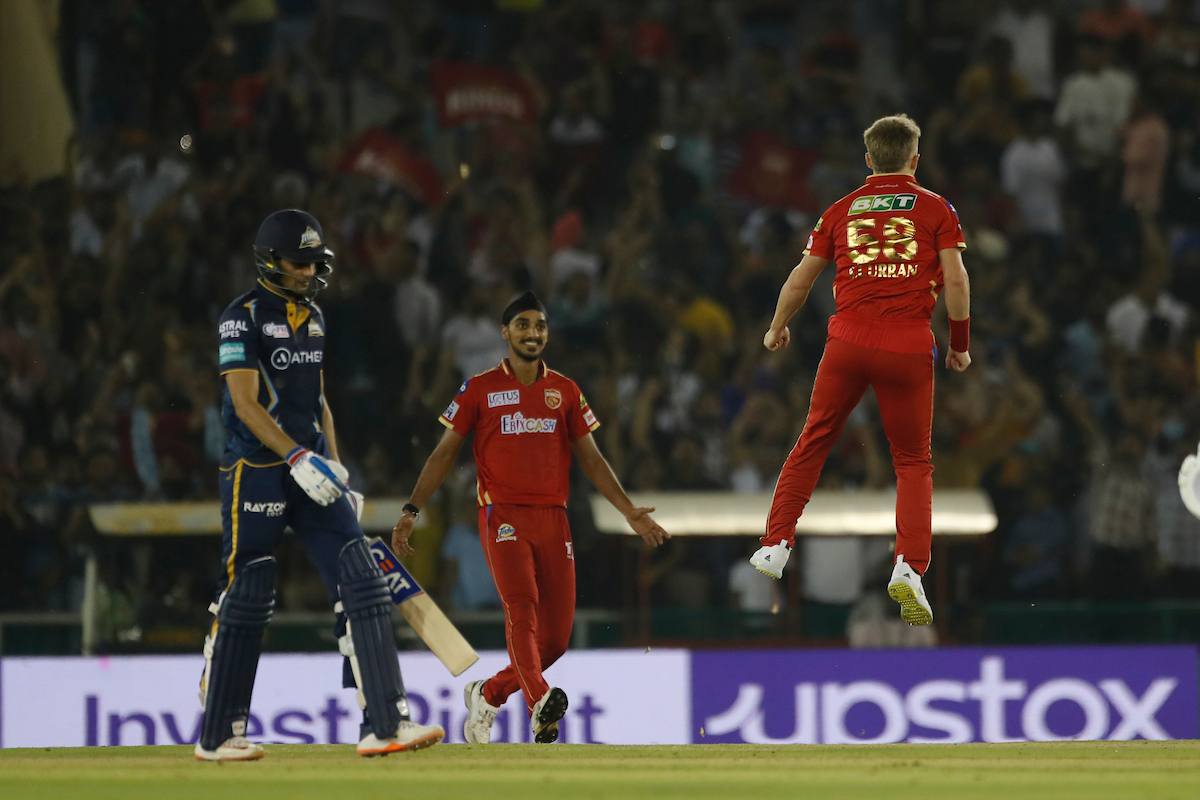 சும்மா சொல்லக்கூடாது.. குஜராத்தை கட்டுக்குள் வைத்திருந்த பஞ்சாப்... கடைசி ஓவரில் குஜராத் த்ரில் வெற்றி! 5 சும்மா சொல்லக்கூடாது.. குஜராத்தை கட்டுக்குள் வைத்திருந்த பஞ்சாப்... கடைசி ஓவரில் குஜராத் த்ரில் வெற்றி! 5