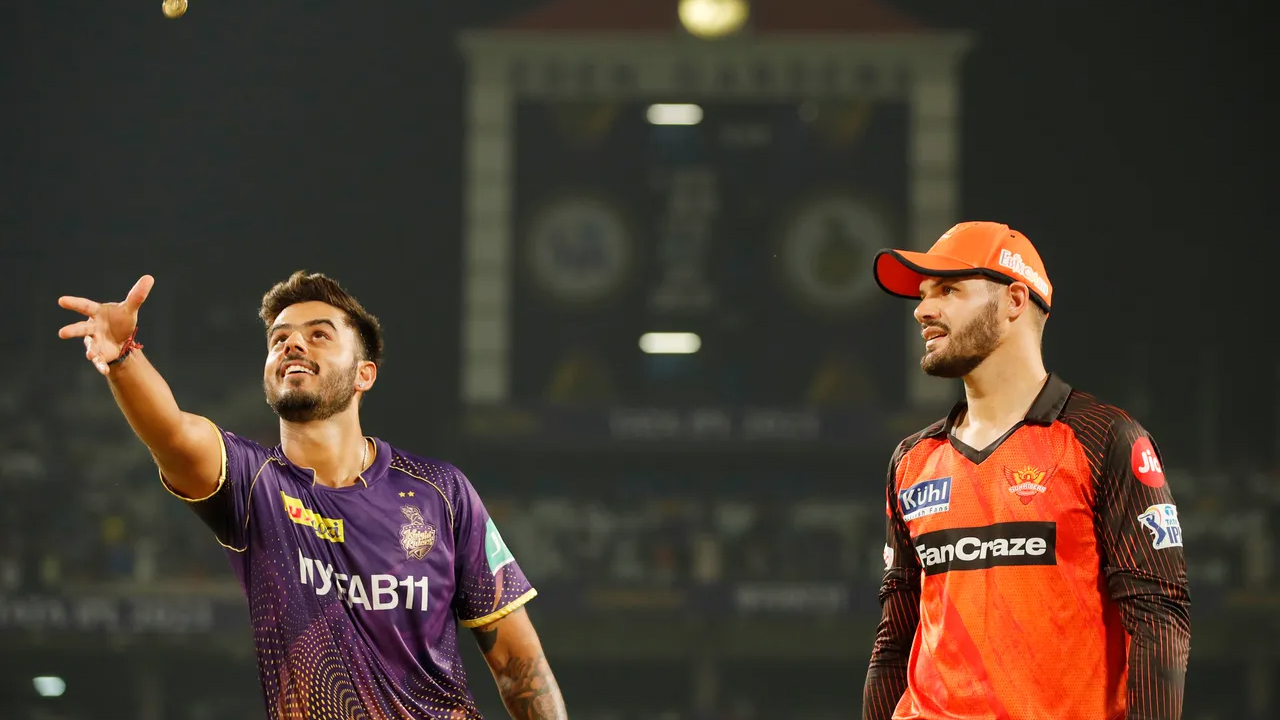 இப்போ தெரியுதா எனக்கு ஏன் 13.25 கோடி கொடுத்தாங்கன்னு...கொல்கத்தாவை பந்தாடிய ஹாரி புரூக்... இந்த சீசனின் முதல் சதம்... சன்ரைசர்ஸ் ஹைதராபாத் 228 ரன்கள் குவிப்பு! 2