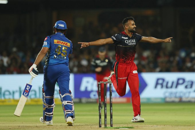 பெங்களூர் அணி நல்ல இருக்கிறதுக்கு சிராஜ் தான் முக்கிய காரணம் ; முன்னாள் வீரர் சொல்கிறார் !! 4