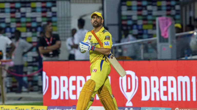 விராட் கோலி லிஸ்ட்லயே இல்ல,ஐபிஎல் தொடரில் யாருக்கு பந்து வீசுவது கடினம்.. தோனியா..? ரோஹித்த..? ; ஓப்பனாக பேசிய முன்னாள் வீரர் !! 3