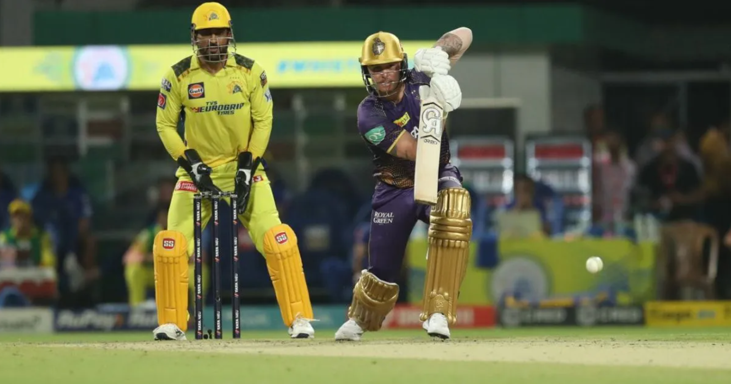 வீடியோ; மூன்று பந்தில் மூன்று சிக்ஸர்… மொய்ன் அலியின் ஓவரில் ஹாட்ரிக் சிக்ஸர் பறக்கவிட்டு கொல்கத்தா ரசிகர்களை குஷிப்படுத்திய ஜேசன் ராய் !!