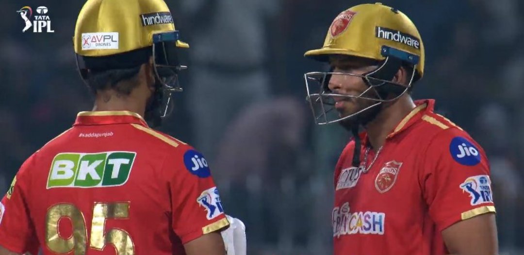 தமிழ் பையன் ஷாருக் கான் சரவெடி… டாப் ஆர்டரில் தவான் அசத்தல்… வாழ்வா? சாவா? போட்டியில் கொல்கத்தாவிற்கு சிக்கலான இலக்கு!