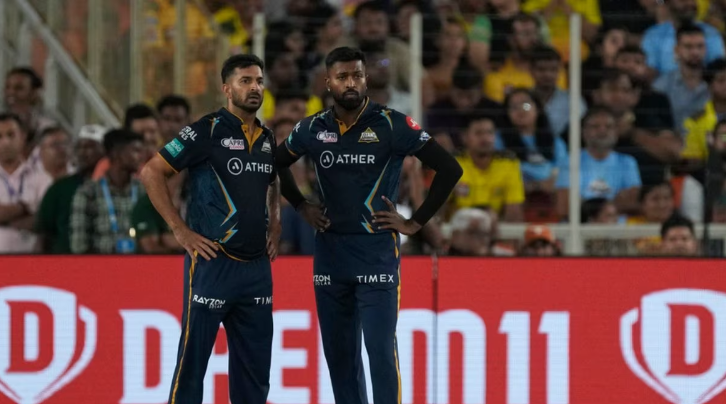 ஏன் இந்த தேவை இல்லாத வேலை..? ஹர்திக் பாண்டியாவின் இந்த செயல் சுத்தமா சரி இல்ல; சுனில் கவாஸ்கர் காட்டம் !!