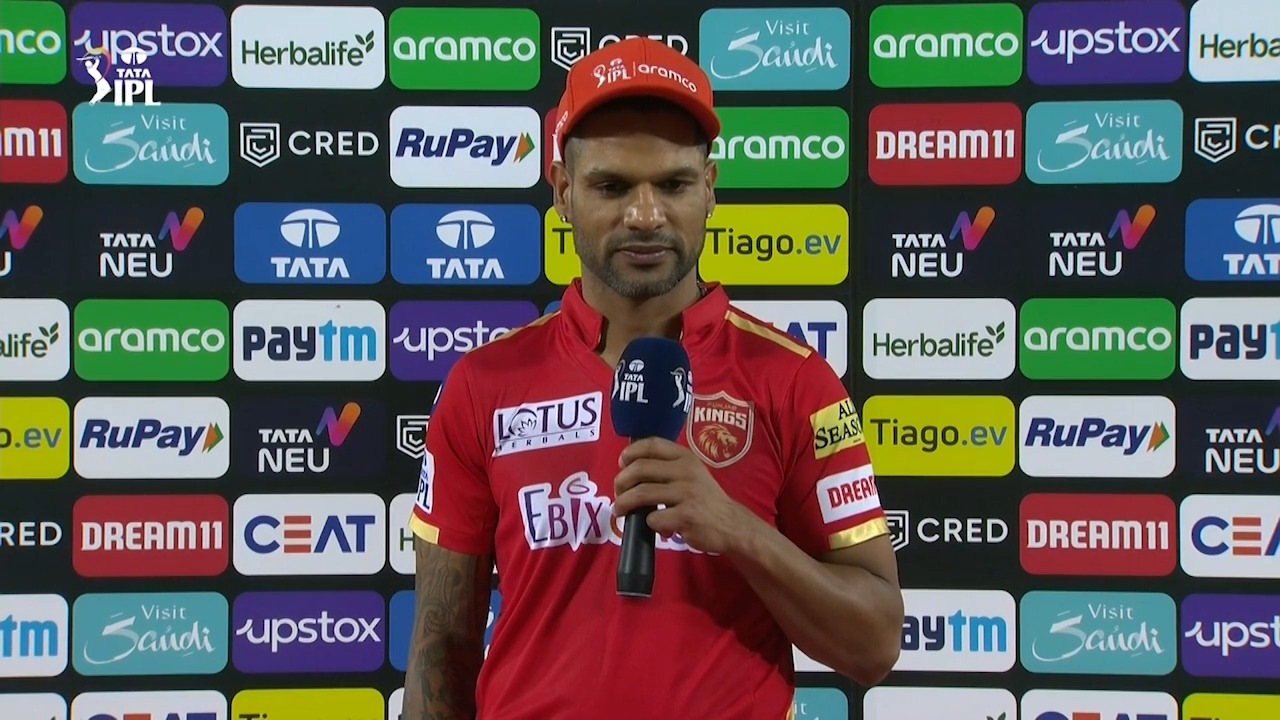 சம்மந்தமே இல்லாம கடைசி ஓவரை ராகுல் சாஹரிடம் கொடுத்தது ஏன்…? விளக்கம் கொடுத்த ஷிகர் தவான் !!