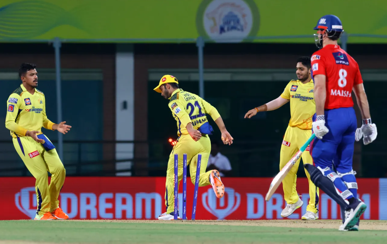 வீடியோ; அவசரப்பட்டியே குமாரு… தவறு செய்த மணிஷ் பாண்டே; பரிதாபமாக விக்கெட்டை பறிகொடுத்த மிட்செல் மார்ஸ் !!