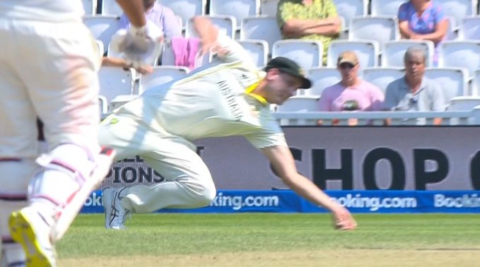 வீடியோ; இது எப்படிடா அவுட்டாகும்…? சம்பந்தமே இல்லாமல் அவுட் கொடுத்த அம்பயர்கள்; வெறுப்பான சுப்மன் கில் !!